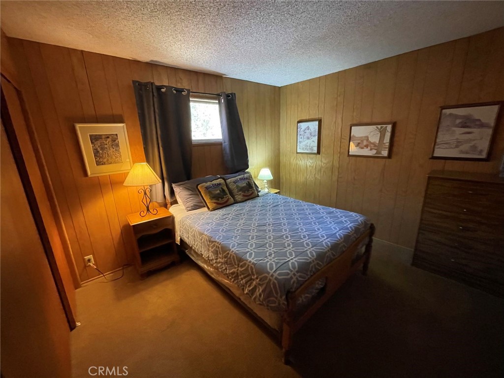 https://media.crmls.org/medias/43e135bf-86a7-4c43-8070-df4662ab32ae.jpg?preset=X-Large