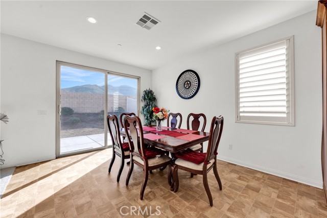 Detail Gallery Image 14 of 54 For 35140 Tavel St, Winchester,  CA 92596 - 5 Beds | 4 Baths