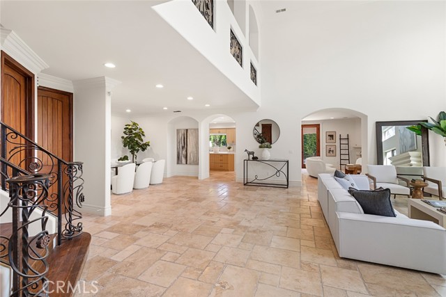 Detail Gallery Image 3 of 37 For 5046 Nagle Ave, Sherman Oaks,  CA 91423 - 5 Beds | 6 Baths