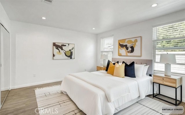 Detail Gallery Image 4 of 13 For 6219 Glide Ave, Woodland Hills,  CA 91367 - 2 Beds | 1 Baths