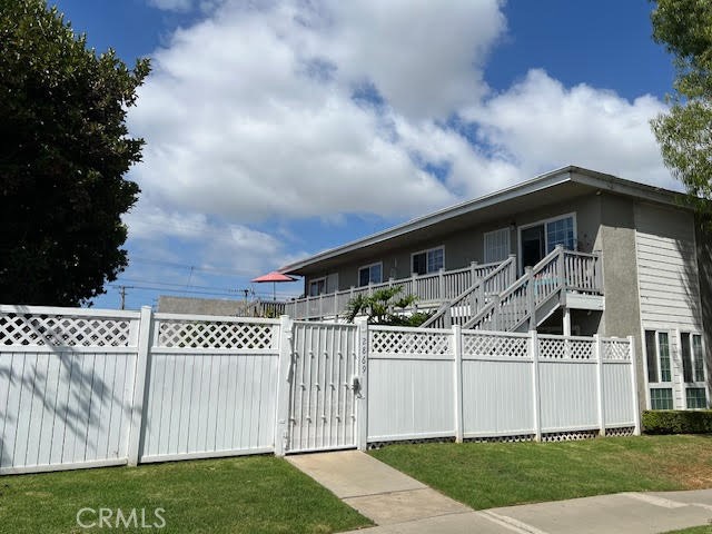 2869 Mendoza Dr, Costa Mesa, CA 92626