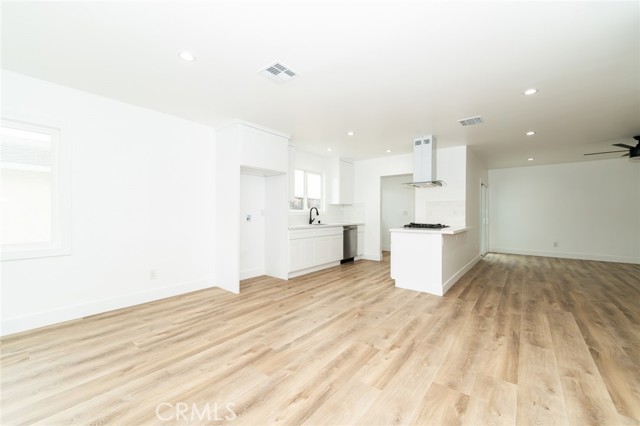 Detail Gallery Image 25 of 59 For 7020 Schroll St, Lakewood,  CA 90713 - 4 Beds | 4 Baths