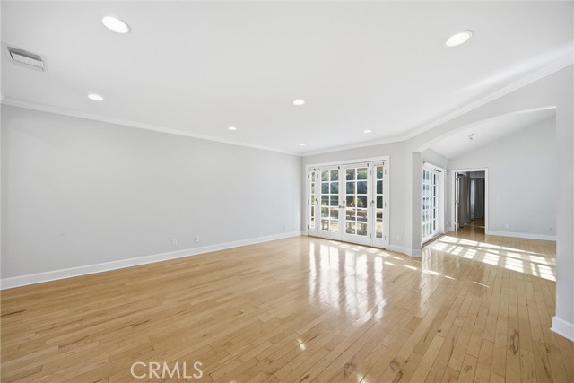 Detail Gallery Image 4 of 34 For 3513 May St, Los Angeles,  CA 90066 - 3 Beds | 2 Baths