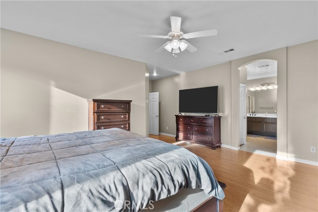 Detail Gallery Image 29 of 59 For 39926 Meadowcrest Way, Palmdale,  CA 93551 - 5 Beds | 3 Baths