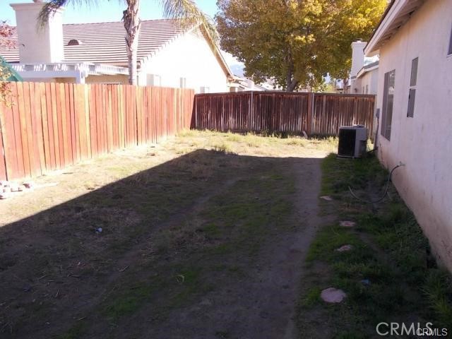 2027 Warwick Street, San Jacinto CA: https://media.crmls.org/medias/43e591a8-f129-48f0-b770-ddd2744bbbab.jpg