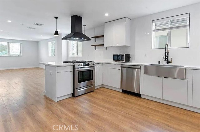 Detail Gallery Image 17 of 23 For 6417 1/2 Lexington Ave, Los Angeles,  CA 90038 - 4 Beds | 4 Baths