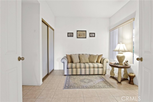 Detail Gallery Image 11 of 19 For 4561 Warner Ave #204,  Huntington Beach,  CA 92649 - 3 Beds | 2 Baths