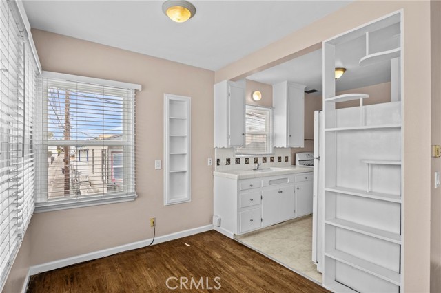 Detail Gallery Image 5 of 12 For 4617 E Ocean Bld #5,  Long Beach,  CA 90803 - 1 Beds | 1 Baths