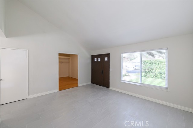 Detail Gallery Image 3 of 8 For 5092 Dutcher Ave, Irvine,  CA 92604 - 3 Beds | 2 Baths