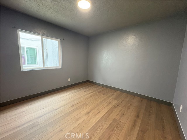 Detail Gallery Image 8 of 8 For 1905 W Myrtle St #3,  Santa Ana,  CA 92703 - 2 Beds | 1 Baths