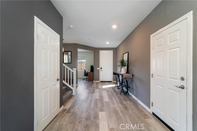 Detail Gallery Image 5 of 55 For 30543 Silky Lupine, Murrieta,  CA 92563 - 5 Beds | 3 Baths