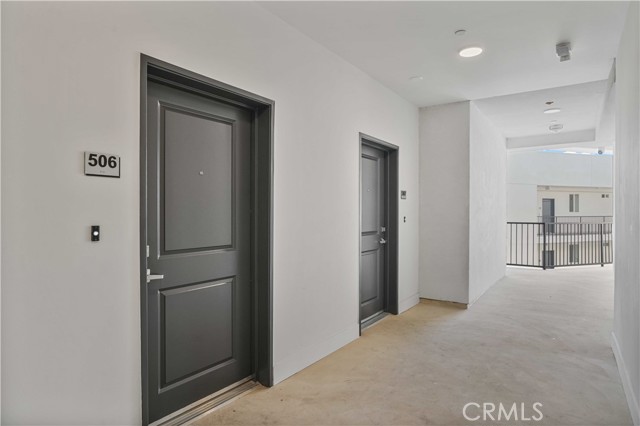 Detail Gallery Image 9 of 30 For 8750 Sepulveda Bld #310,  North Hills,  CA 91343 - 2 Beds | 2 Baths