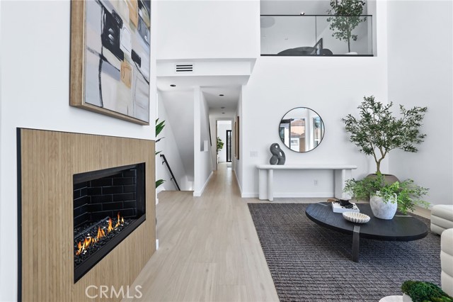 309 8th Street, Huntington Beach CA: https://media.crmls.org/medias/43e8cc57-a303-4606-b318-bca4aab613e3.jpg