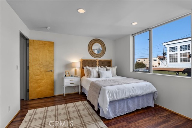 1130 Prospect Ave, Hermosa Beach, California 90254, 4 Bedrooms Bedrooms, ,3 BathroomsBathrooms,Residential,For Sale,Prospect Ave,SB25036806