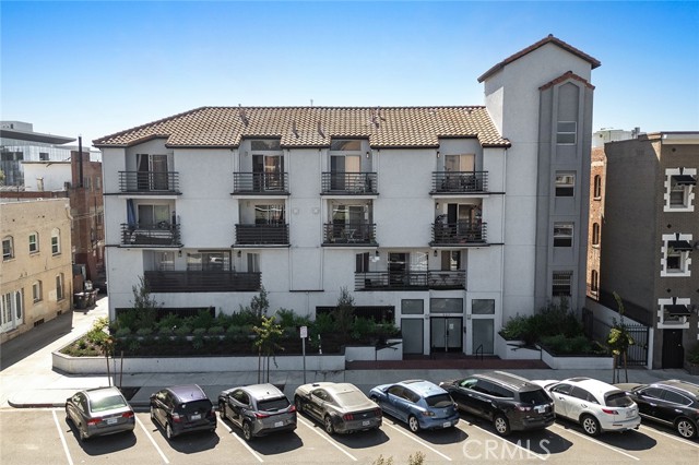 Detail Gallery Image 1 of 37 For 327 Chestnut Ave #102,  Long Beach,  CA 90802 - 2 Beds | 2 Baths