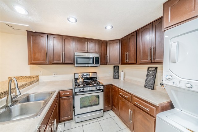 Detail Gallery Image 13 of 40 For 936 Fairway Dr #24,  Colton,  CA 92324 - 2 Beds | 2 Baths