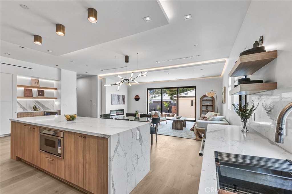 MLS #SR25260230 image #10