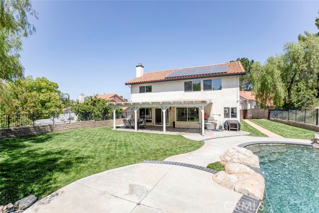 20128 Cavern Court, Saugus CA: https://media.crmls.org/medias/43eb44ca-91c8-4e84-bc54-5aa39d742b0e.jpg