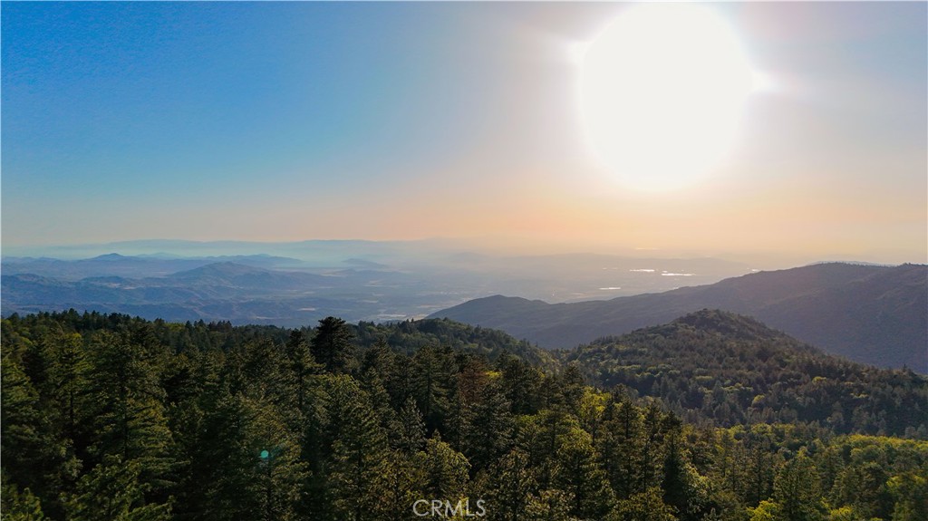 https://media.crmls.org/medias/43ec1d0a-104f-46e4-8301-912b5b82578e.jpg?preset=X-Large