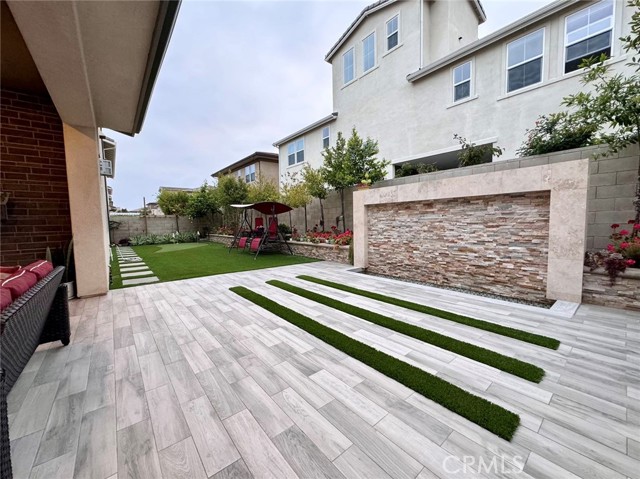 71 Cartwheel, Irvine CA: https://media.crmls.org/medias/43ec269c-7c3f-47c0-86c6-7d8898269fdf.jpg
