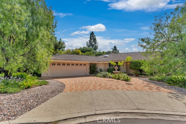 19302 Itasca Street photo 2