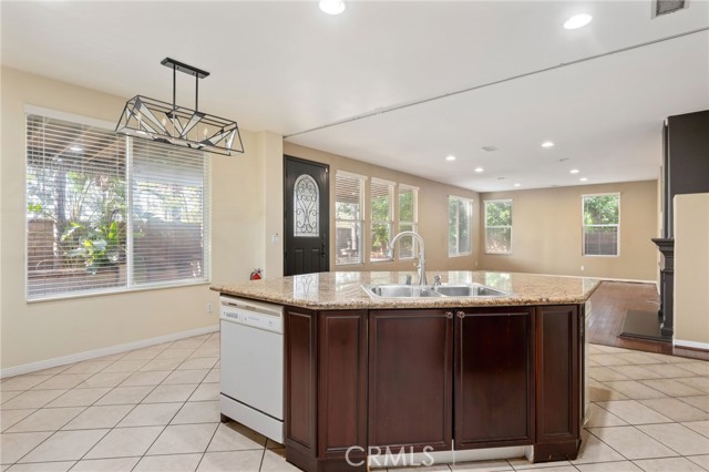 Detail Gallery Image 5 of 33 For 18814 Pinehaven Way, Porter Ranch,  CA 91326 - 5 Beds | 3 Baths