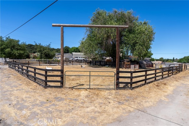 3360 Chico Road, Atascadero CA: https://media.crmls.org/medias/43ed899a-e10f-489e-a3d6-7156942b6ce7.jpg