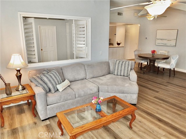 Detail Gallery Image 31 of 53 For 1560 Homewood Rd #114-L,  Seal Beach,  CA 90740 - 2 Beds | 2 Baths
