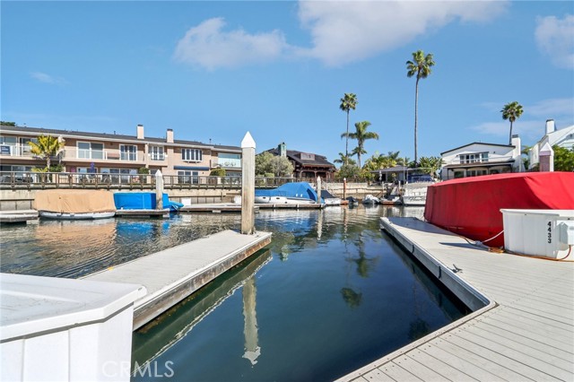 Detail Gallery Image 6 of 47 For 4453 W Coast, Newport Beach,  CA 92663 - 3 Beds | 2/1 Baths
