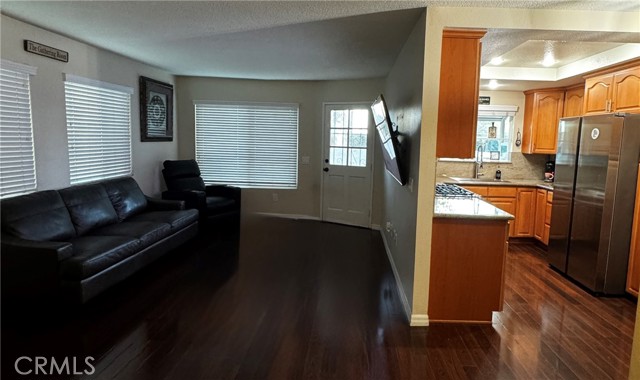 Detail Gallery Image 2 of 33 For 11873 Seneca, Chino,  CA 91710 - 3 Beds | 2/1 Baths