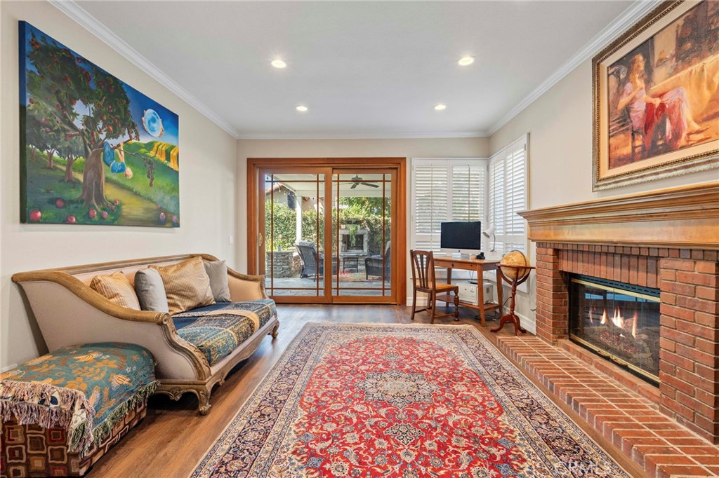 MLS #OC25192282 image #37