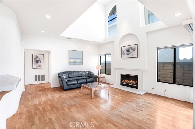 Image 15 of 47 For 2473 Hawkwood Drive