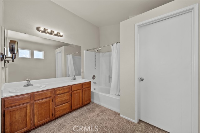 6327 W Avenue J5, Lancaster CA: https://media.crmls.org/medias/43f14a5e-bccf-45a7-86fa-8705b098b894.jpg