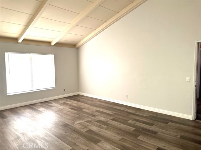 8616 N Loop Boulevard, California City CA: https://media.crmls.org/medias/43f2375e-2b4d-4333-a13e-1dbe74b93d9d.jpg