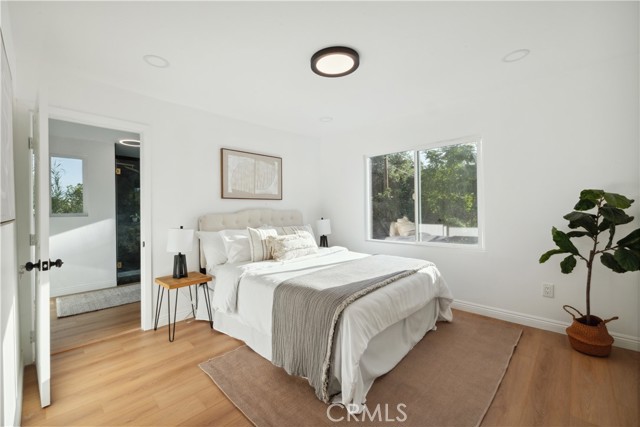 1290 E Woodbury Road, Pasadena CA: https://media.crmls.org/medias/43f26ddd-a923-4000-8a05-2f0bed19311b.jpg