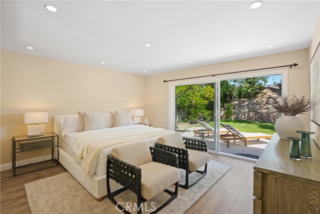 854 Rim Crest, Westlake Village CA: https://media.crmls.org/medias/43f2bd68-33c7-4643-8e8b-ff67094da51a.jpg