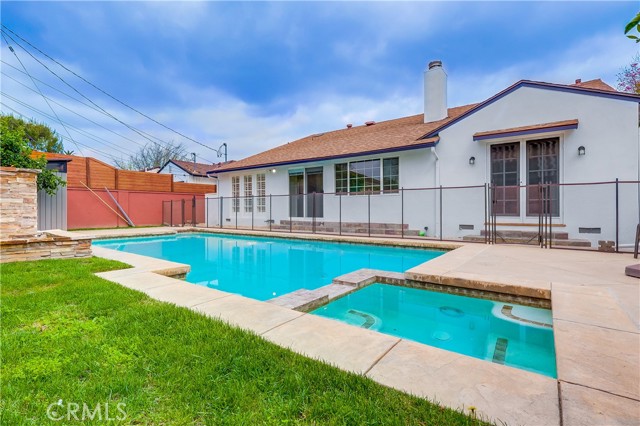 Detail Gallery Image 28 of 30 For 12640 Albers St, Valley Village,  CA 91607 - 6 Beds | 4 Baths