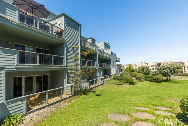 Detail Gallery Image 21 of 26 For 250 the Village #108,  Redondo Beach,  CA 90277 - 1 Beds | 1 Baths