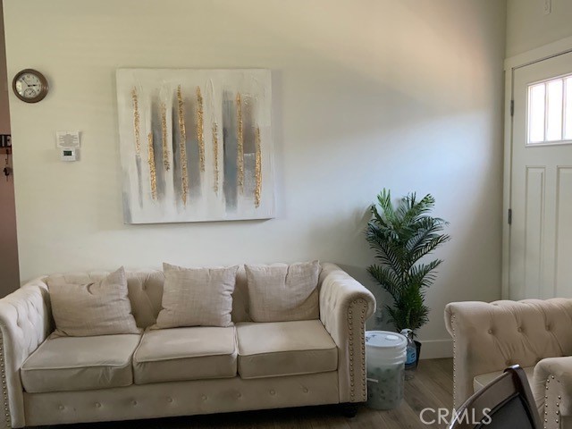 3661 Pacific Avenue, Jurupa Valley CA: https://media.crmls.org/medias/43f6c8ec-0b7b-44c9-9d36-9478f883ab73.jpg