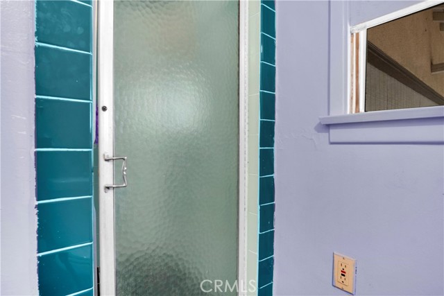 11028 Condon Avenue, Inglewood CA: https://media.crmls.org/medias/43f71dfb-616f-44d5-b072-13f3ffdfaa67.jpg