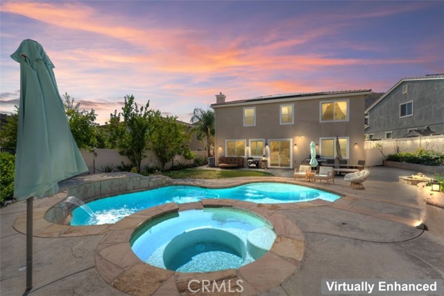 Detail Gallery Image 9 of 63 For 15520 Megan Dr, Canyon Country,  CA 91387 - 5 Beds | 4 Baths