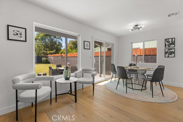 Detail Gallery Image 12 of 44 For 5815 Saloma Ave, Sherman Oaks,  CA 91411 - 4 Beds | 3/1 Baths