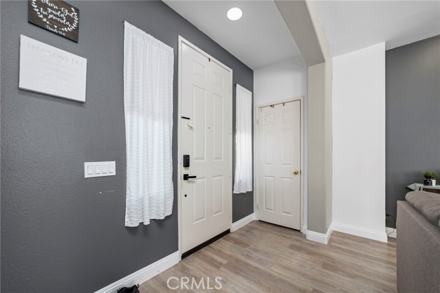 Detail Gallery Image 6 of 43 For 31941 Hollyhock, Lake Elsinore,  CA 92532 - 3 Beds | 2/1 Baths