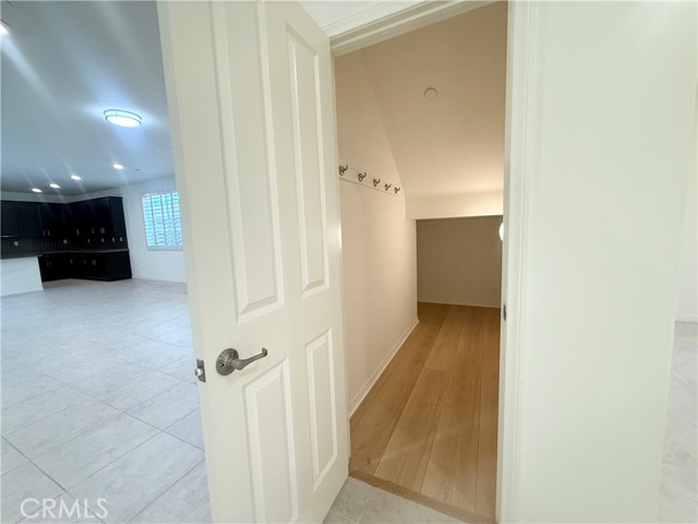 28309 Camino Del Arte Drive, Valencia CA: https://media.crmls.org/medias/43f9772e-388c-473d-b34a-bdc92ada1402.jpg