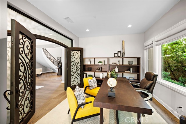 Detail Gallery Image 14 of 73 For 108 Heather Mist, Irvine,  CA 92618 - 5 Beds | 5/1 Baths