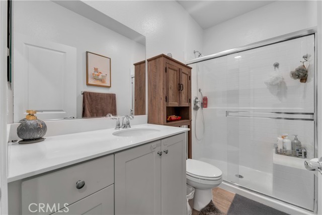 4422 Jade Court, Lancaster CA: https://media.crmls.org/medias/43fa80b7-34c9-440d-abe0-dbd92b514b8a.jpg