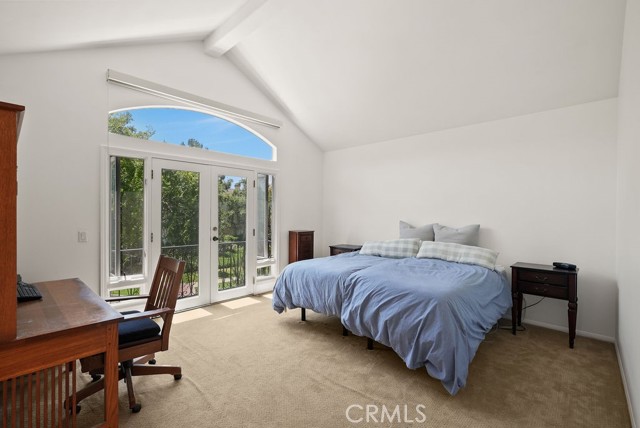 25 Belfort, Newport Coast CA: https://media.crmls.org/medias/43fb1e9d-f356-4734-ad35-6303c7554279.jpg
