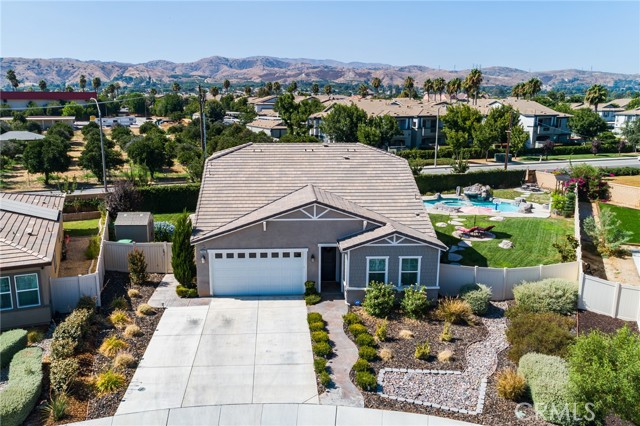 Detail Gallery Image 1 of 1 For 26603 Eureka St, Redlands,  CA 92373 - 4 Beds | 3 Baths