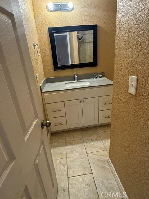 Detail Gallery Image 12 of 19 For 21226 21226 Stoddard Wells Rd, Apple Valley,  CA 92307 - 2 Beds | 2 Baths