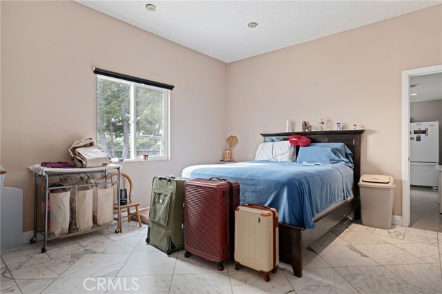 Detail Gallery Image 22 of 30 For 12601 Daryl, Granada Hills,  CA 91344 - 5 Beds | 3 Baths